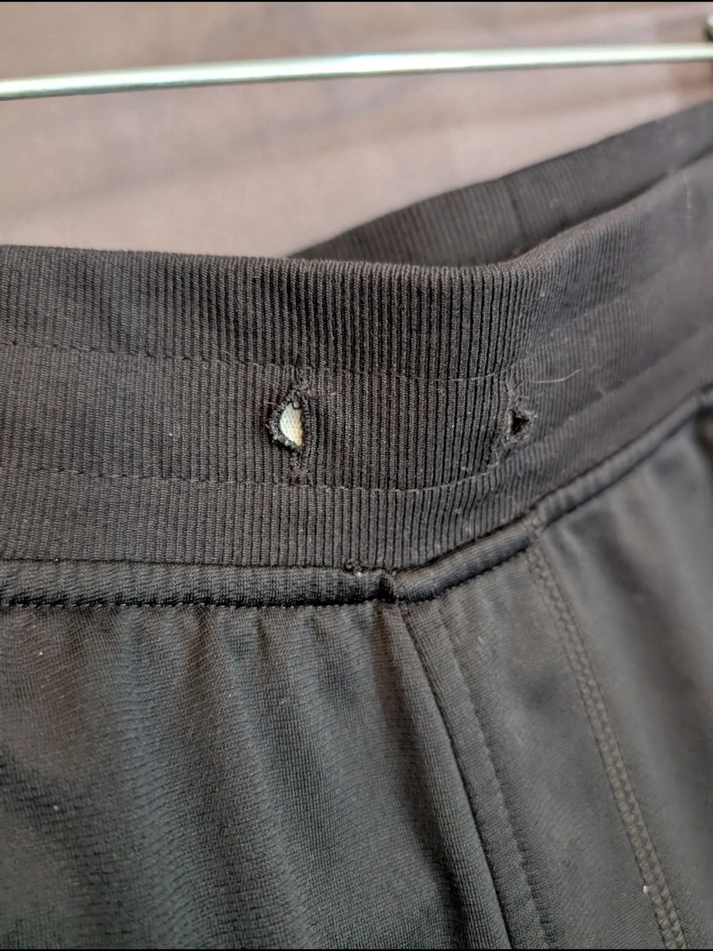 Under Armour Black Athletic Joggers Drawstring Capped Ankles Logo Comfy Track - Picture 4 of 9